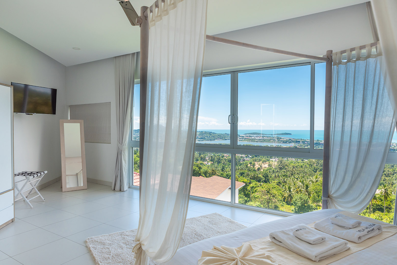 Chic 5 Bedroom Seaview Pool Villa in Chaweng for Sale