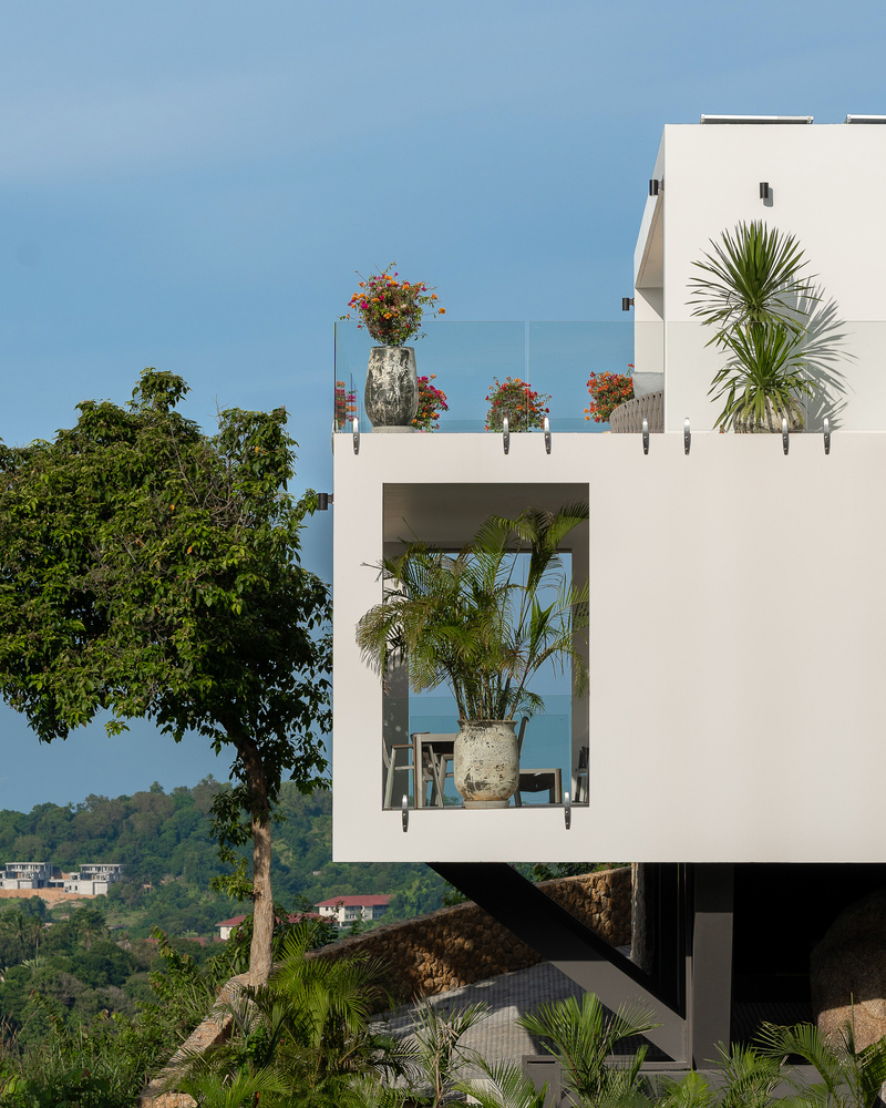 Modern 4 Bedroom Seaview Pool Villa in Plai Laem for sale