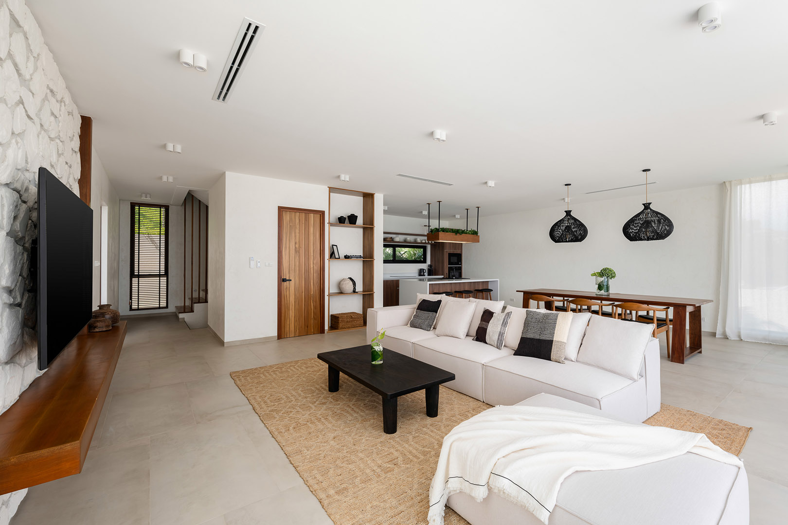 (PRICE REDUCED!) Villa Azure – Mediterranean 5 Bedroom Seaview Pool Villa in Chaweng for sale: Villa Azure – Mediterranean 5 Bedroom Seaview Pool Villa in Chaweng for sale