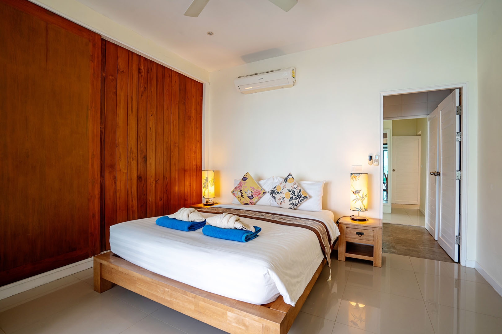 Indu Sunset – Comfortable 4 Bedroom Beachfront Pool Villa in Bang Makham for sale: Indu Sunset – Comfortable 4 Bedroom Beachfront Pool Villa in Bang Makham for sale
