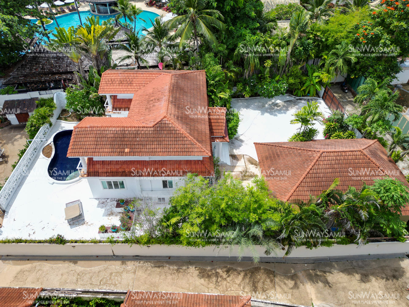 Tongson Beachfront Villa – 3 Bedroom Beachfront Villa in Tongson Bay for Sale