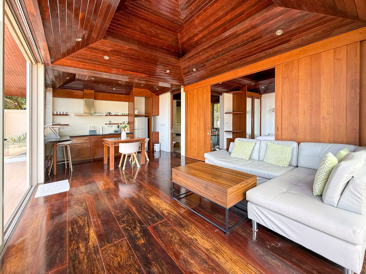 Villa Daniela - Charming 3+1 Bedroom Seaview Villa in Plai Laem for sale