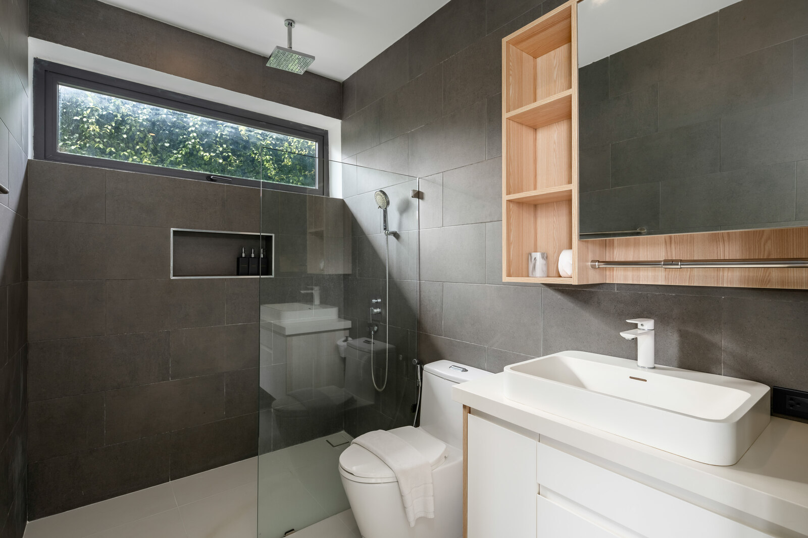 Hideaway Villa - Spacious 3 Bedroom Garden Pool Villa with Garden in Sunway Villas, Choeng Mon (A4) : 3 bedroom Villa A4 for sale in Sunway Villas, Choengmon Beach