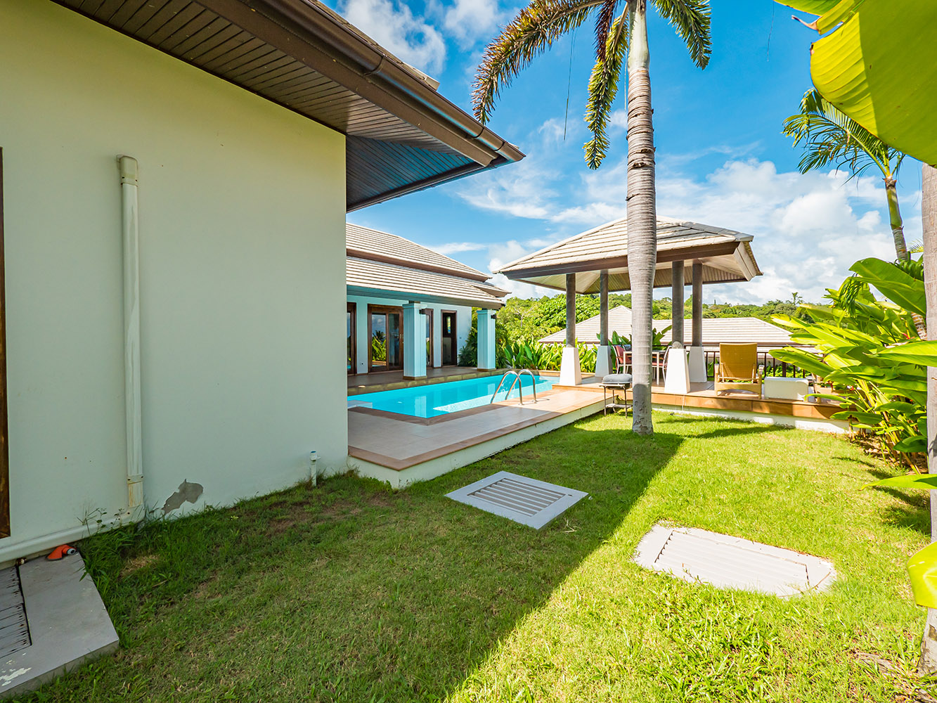 Villa Horizon 20 - Tropical 2 Bedroom Partial Seaview Pool Villa in Choengmon for sale