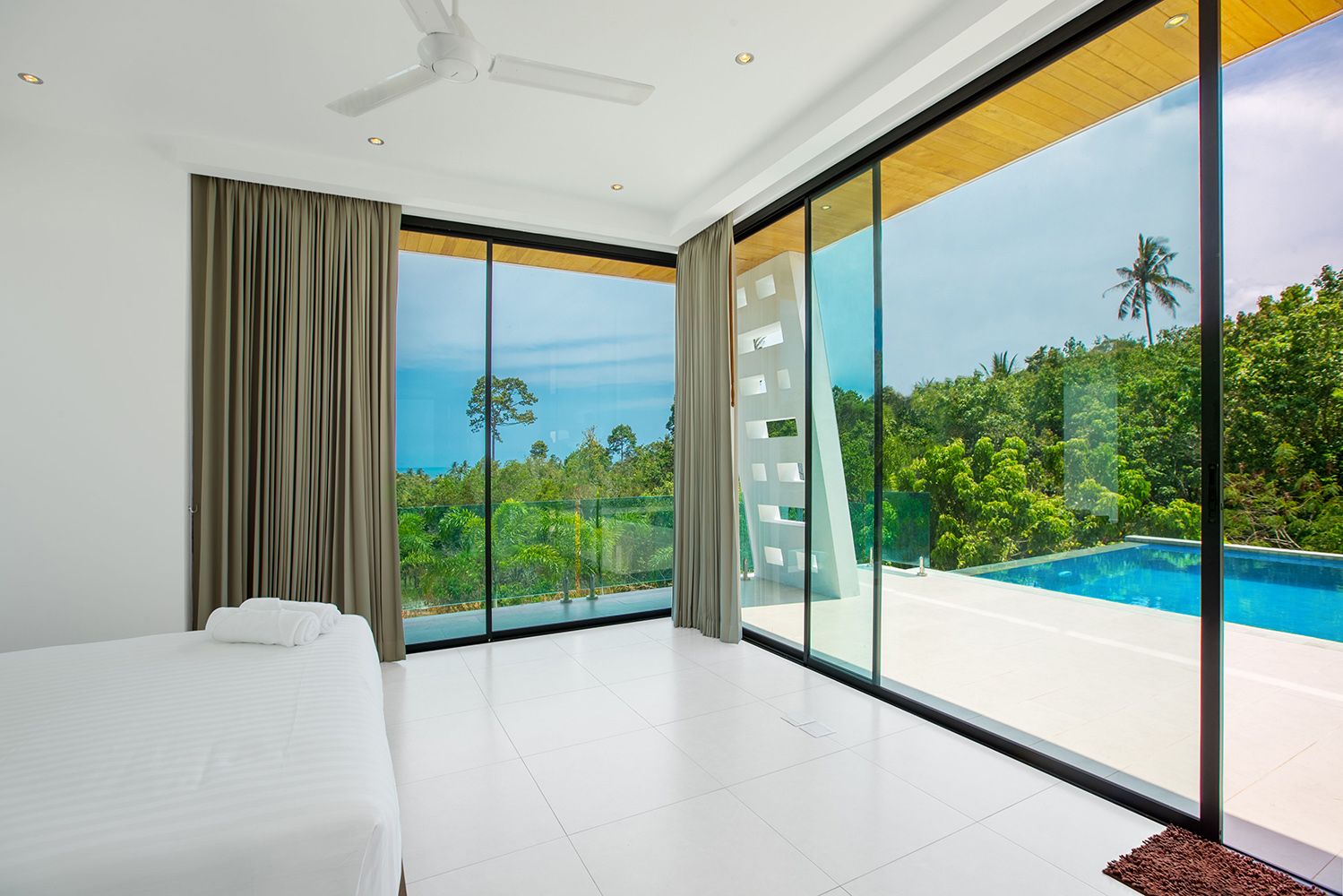 Partial Sea View 4 bedroom villa Vista for sale in Lamai