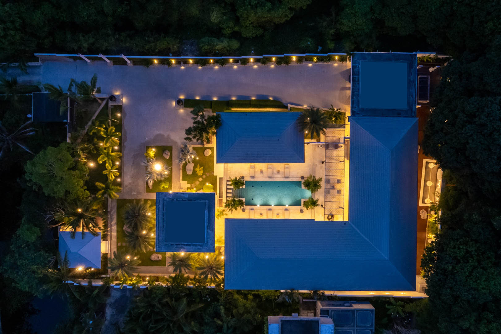 Villa Riverside – Luxury 5 Bedroom Balinese Tropical Retreat in Maenam for sale: Villa Riverside – Luxury 5 Bedroom Balinese Tropical Retreat in Maenam for sale