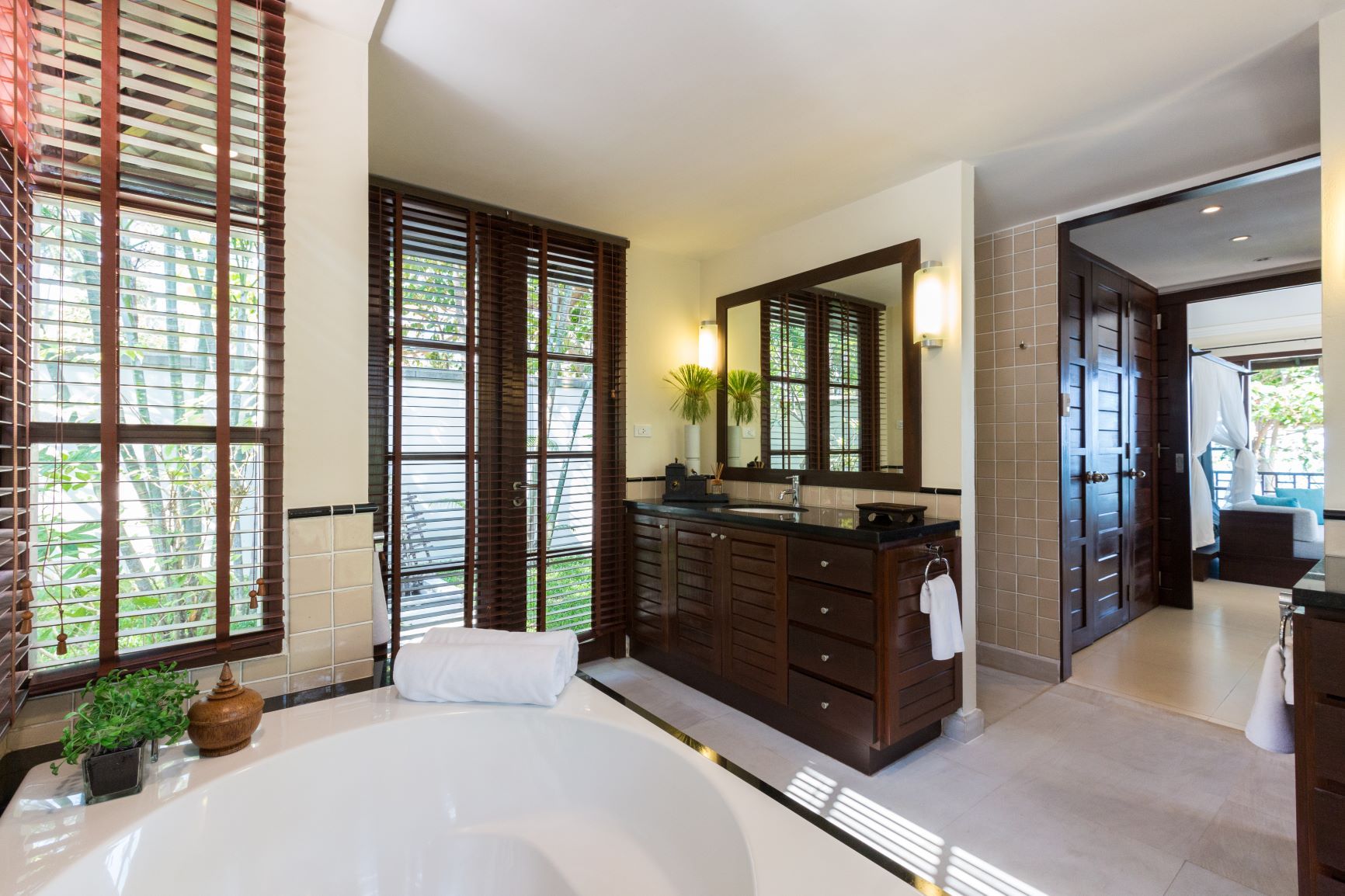 (SOLD) 4 bedroom beachfront Villa in a 5-Star Resort