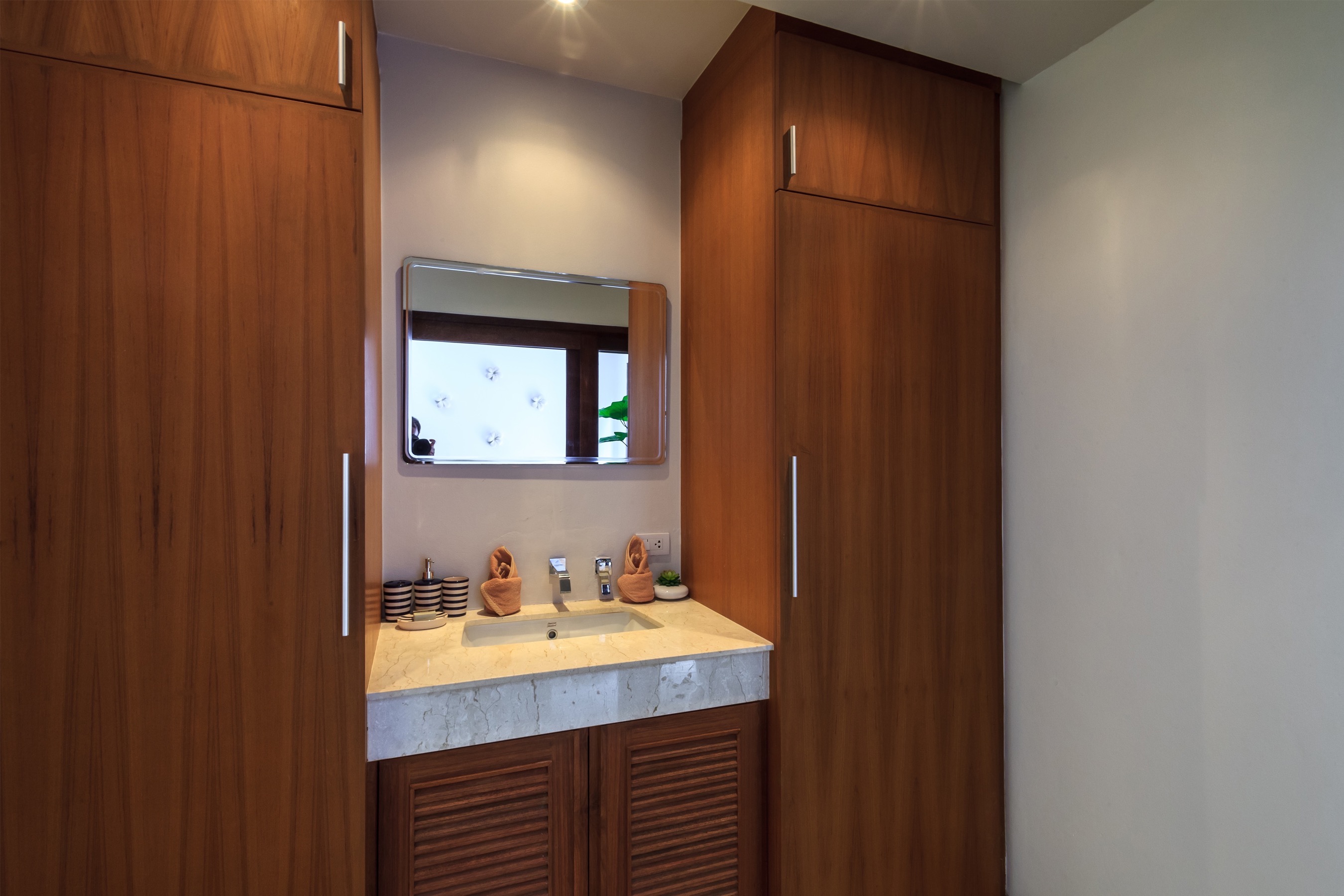 Villa Chok – Beachside 3 Bedroom Pool Villa in Ban Tai for sale