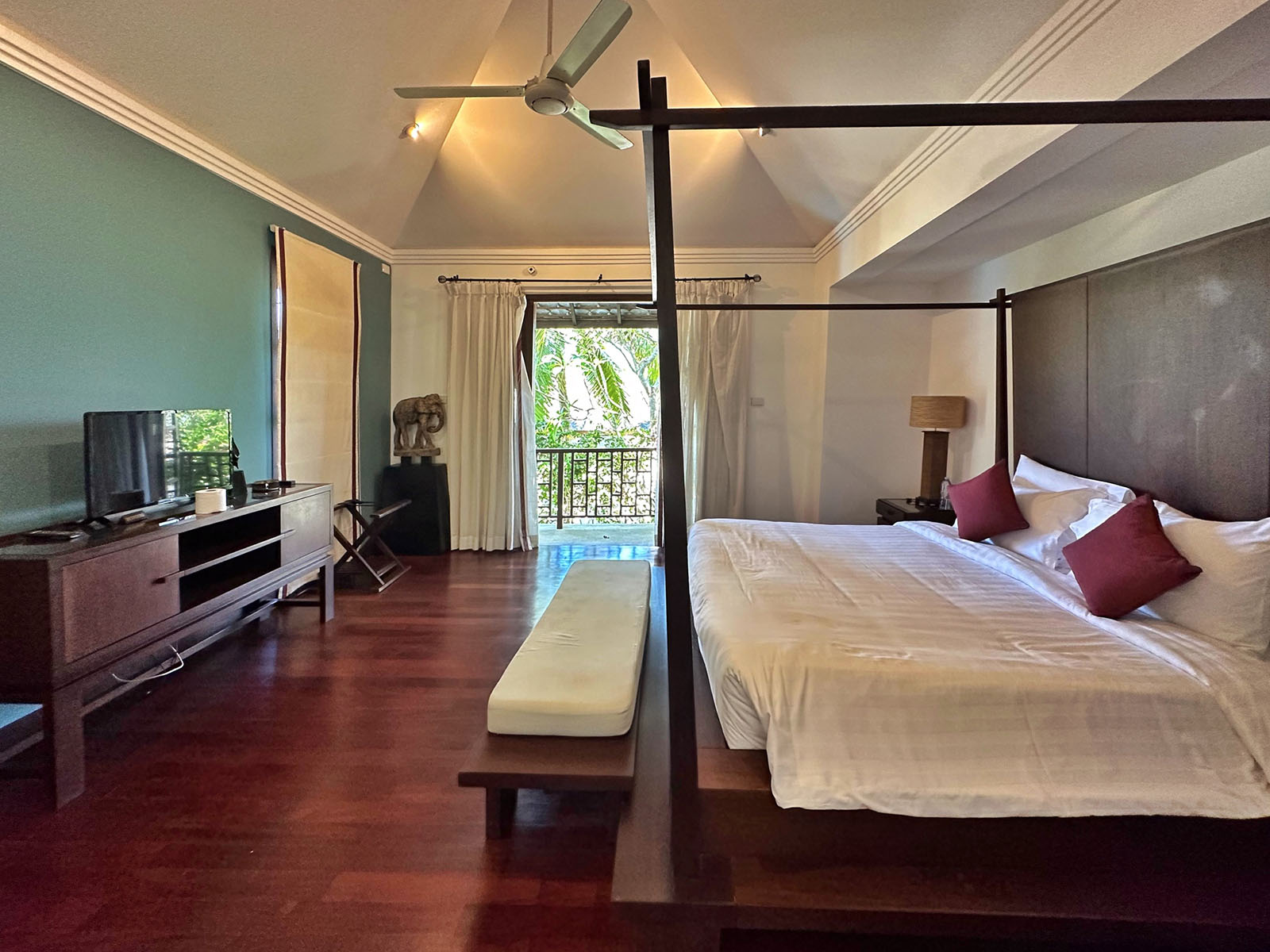 Kanda Residence – Balinese Beachside 3 Bedroom Pool Villa in Choengmon for sale: Kanda Residence – Balinese Beachside 3 Bedroom Pool Villa in Choengmon for sale