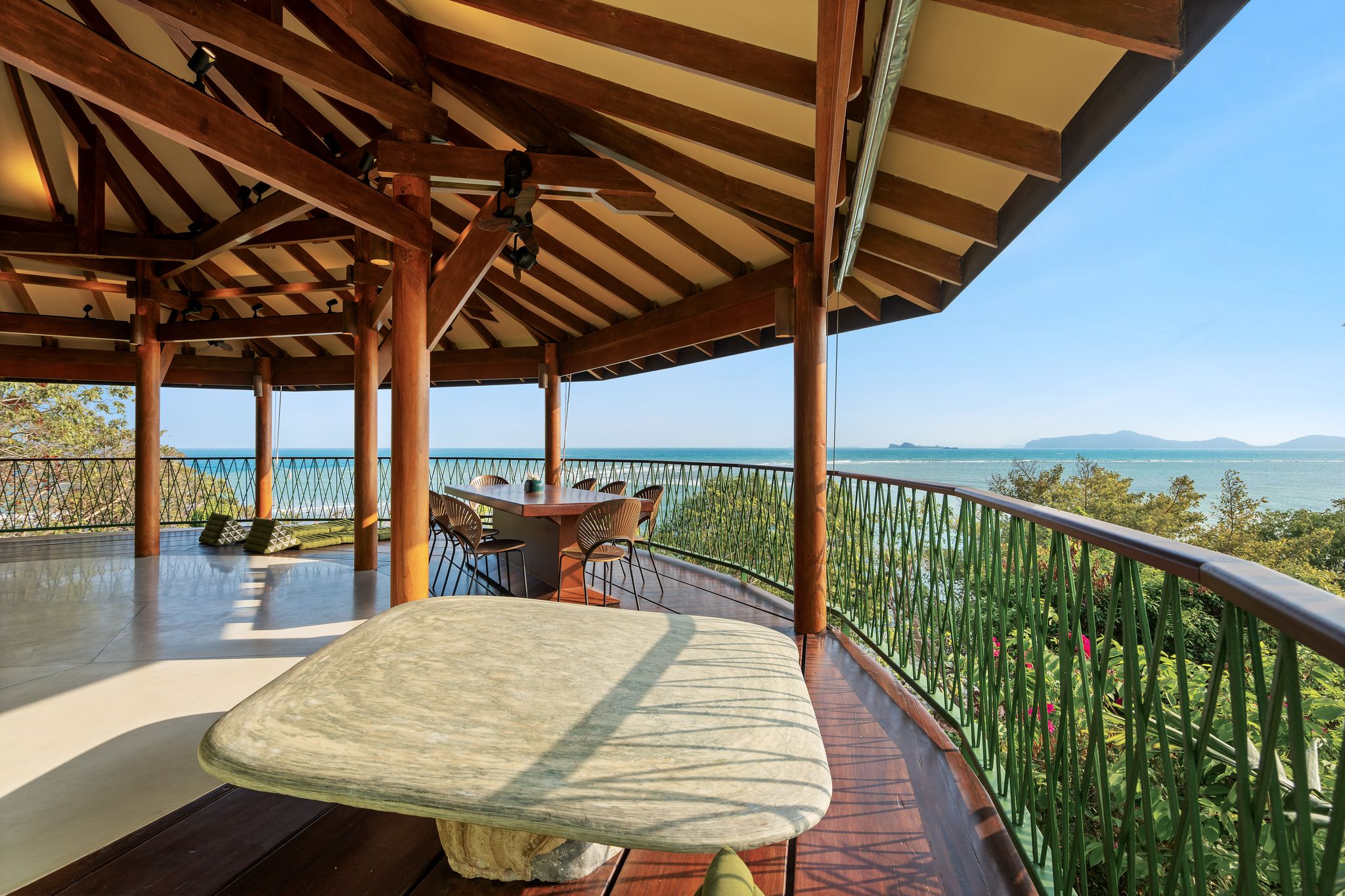 Villa Ladylagoon – Rare 8 Bedroom Beachfront villa in Laem Set for sale