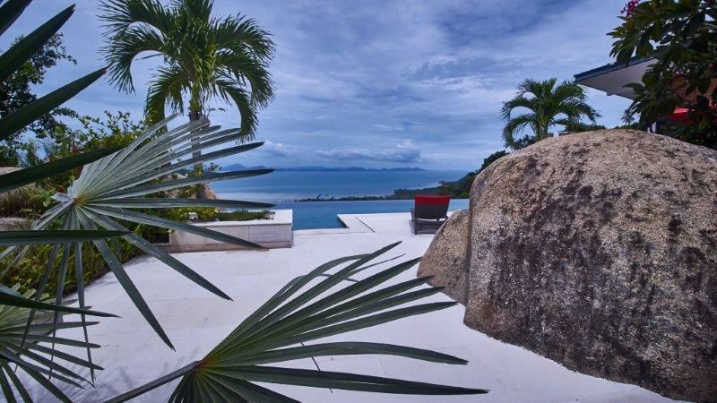 Architecturally Stunning Villa with Spectacular Ocean and Mountain View