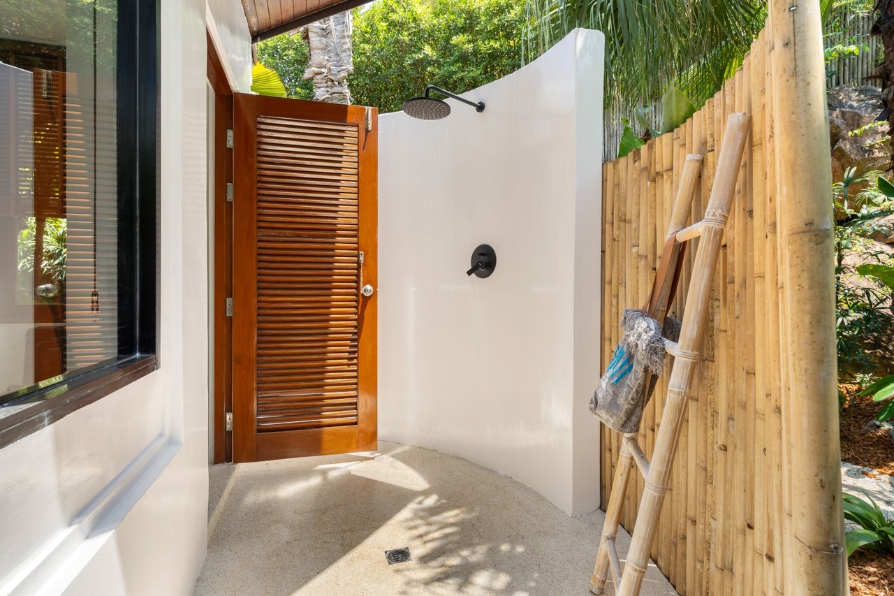 Authentik Villa – Balinese 5 Bedroom Seaview Pool Villa in Bophut: Authentik Villa – Balinese 5 Bedroom Seaview Pool Villa in Bophut