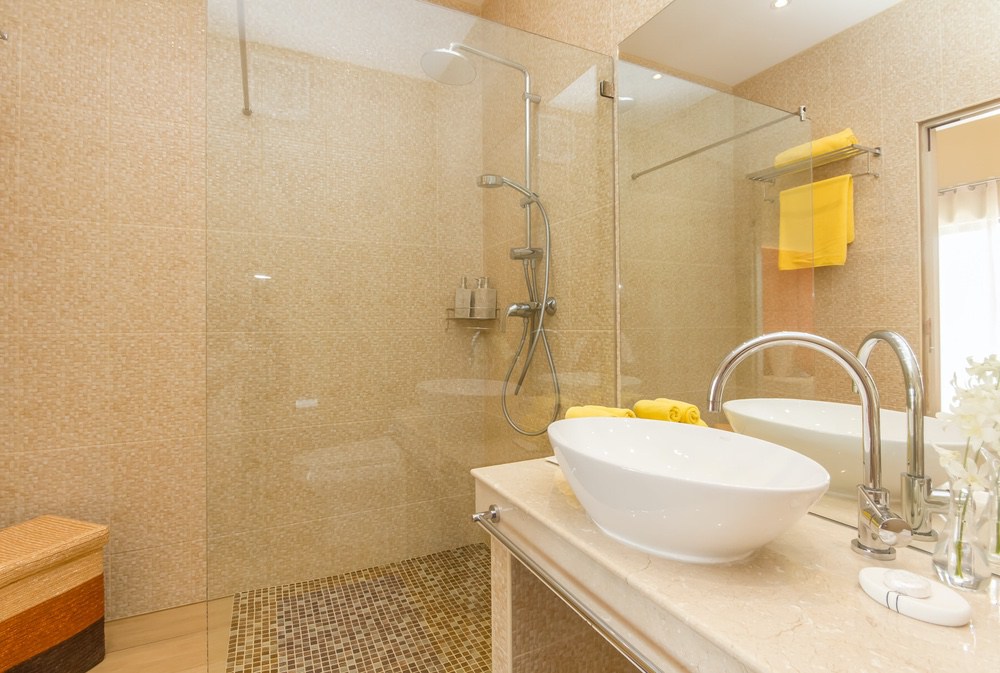 Villa Limoncello – Beachside 3 Bedroom Pool Villa in Ban Tai for sale