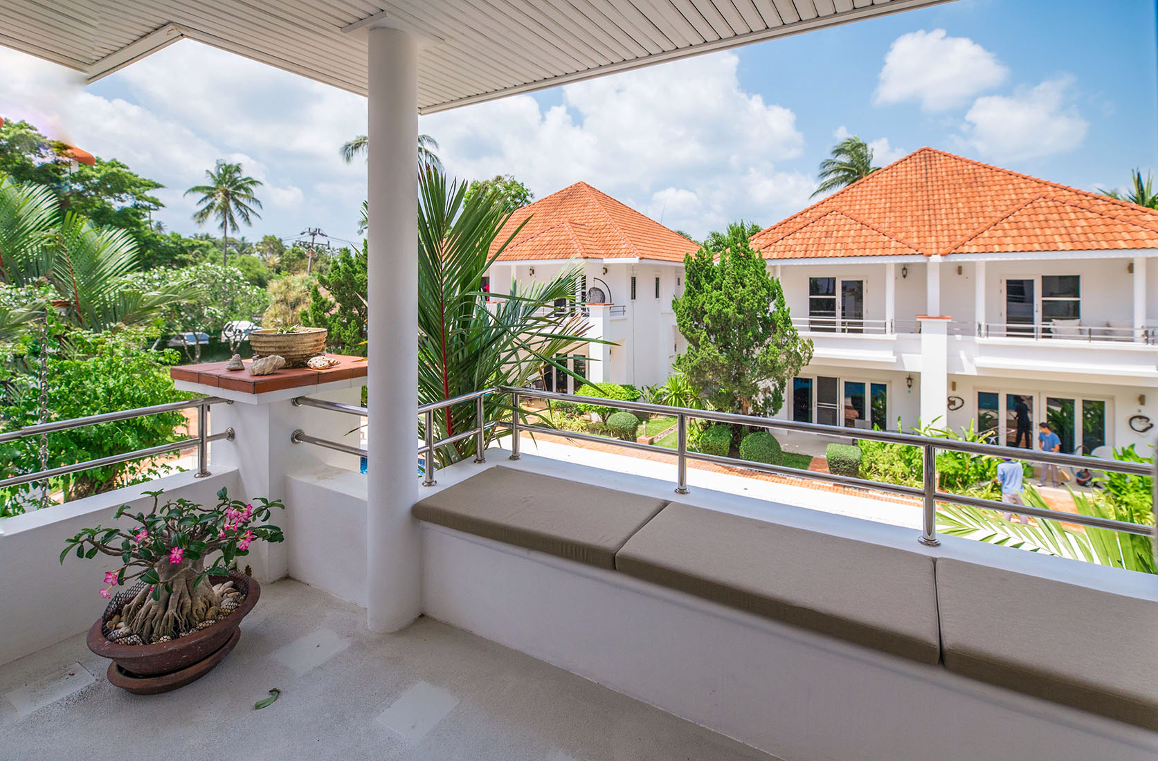 Kalara Gardens – 2 Bedroom Townhouse with Communal Pool in Bangrak for sale: Kalara Gardens – 2 Bedroom Townhouse with Communal Pool in Bangrak for sale