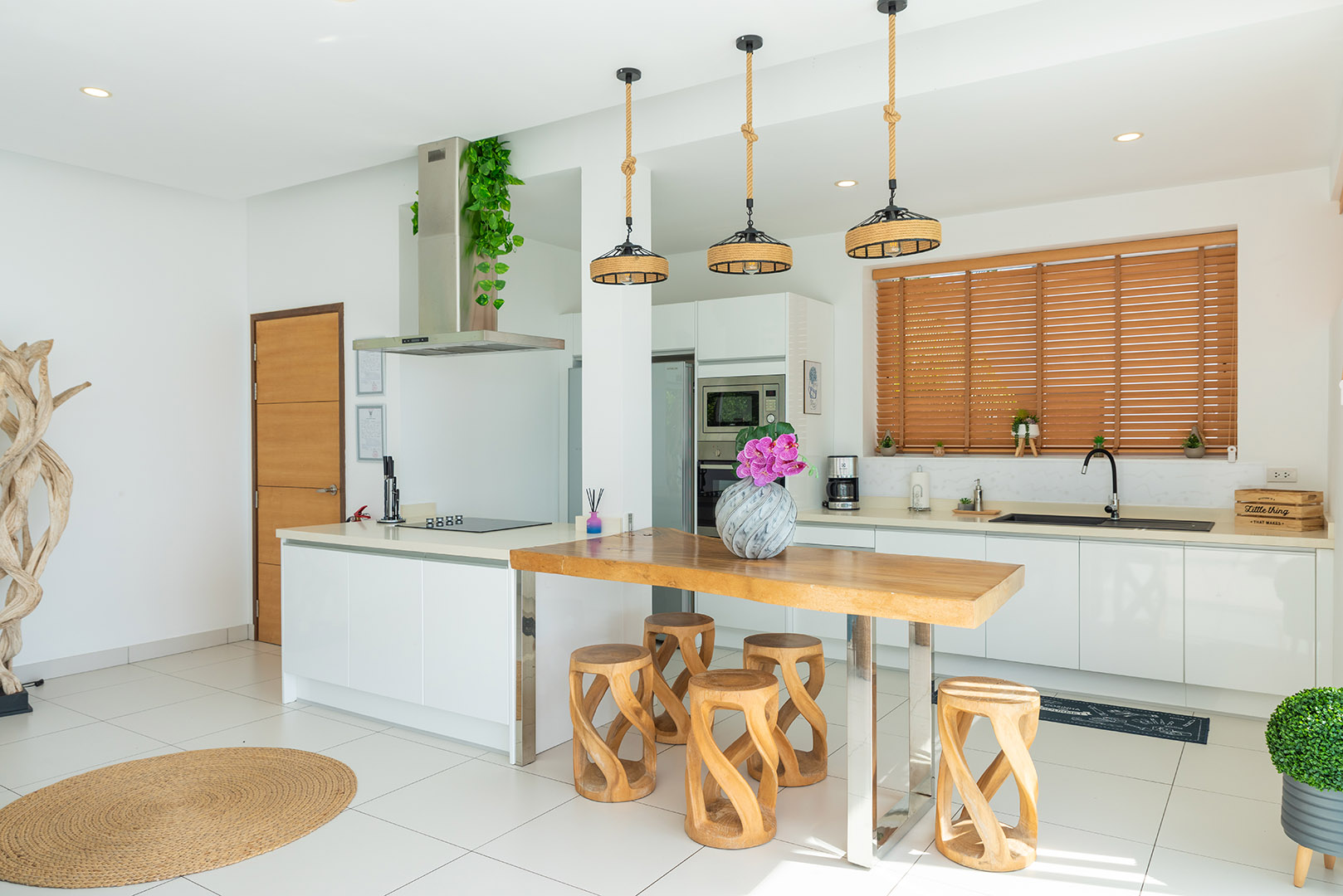 Chic 5 Bedroom Seaview Pool Villa in Chaweng for Sale