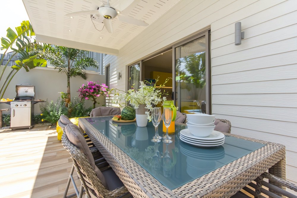 Villa Limoncello – Beachside 3 Bedroom Pool Villa in Ban Tai for sale