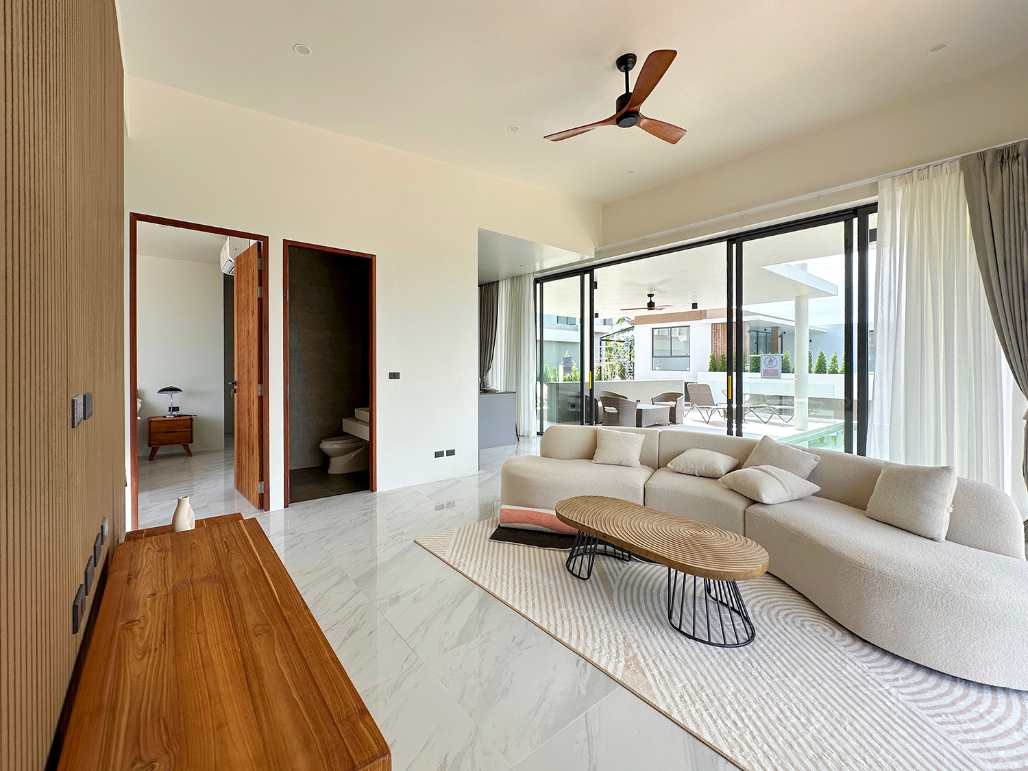 Samui Hillside Village – 3 Bedroom Mountain-view Pool Villa in Bophut for sale 