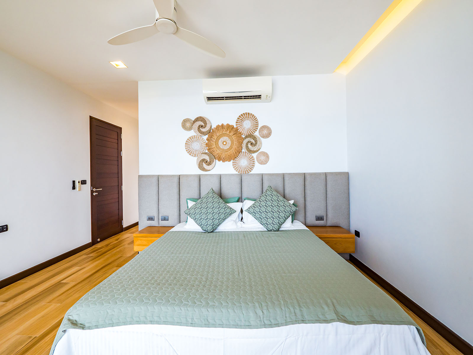 (PRICE REDUCED!) Verano Residence - Contemporary 3+1 Bedroom Seaview Pool Villa in Chaweng Noi for Sale
