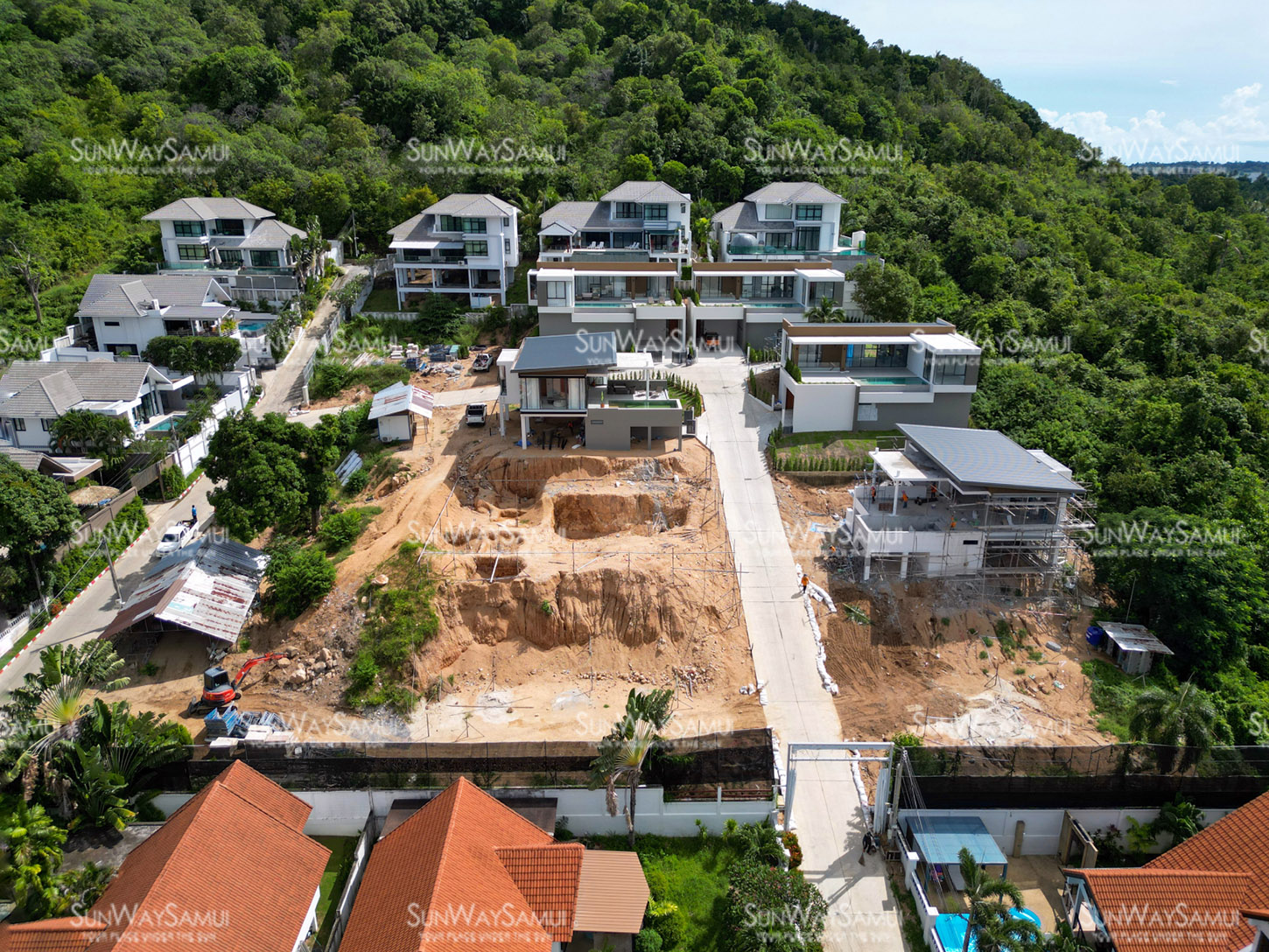 Samui Hillside Village – 3+1 Bedroom Mountain-view Pool Villa in Bophut for sale 