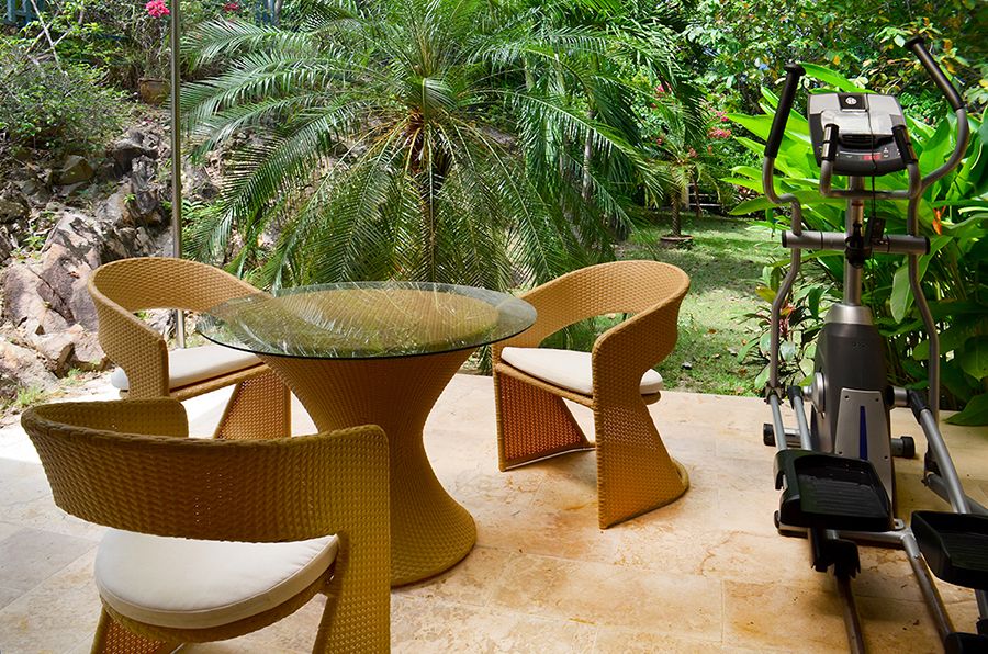 3 bedroom house for sale in Maenam