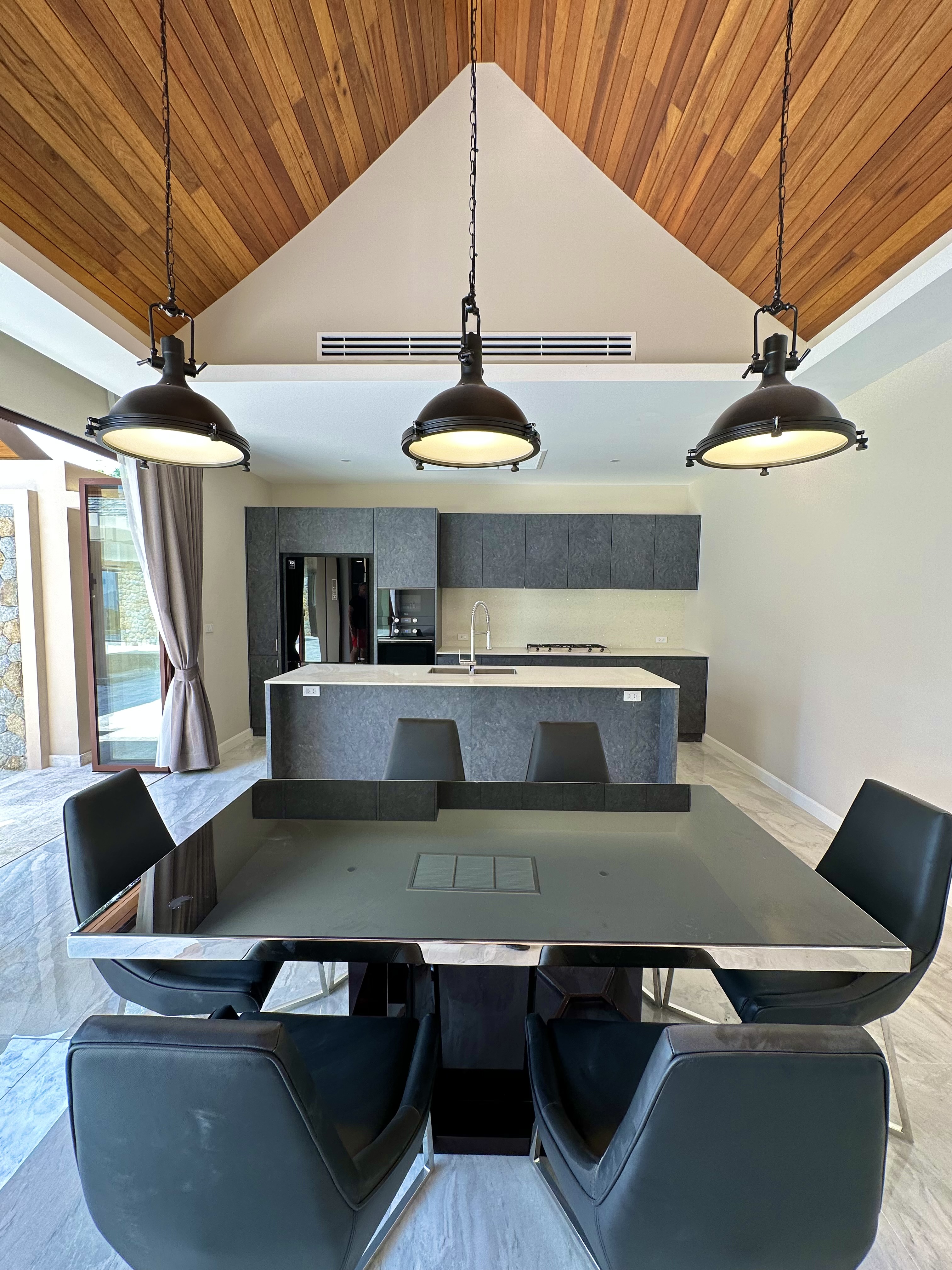 (SOLD) Villa Tujuh - Traditional Tropical 3 Bedroom Seaview Pool Villa in Chaweng Noi For Sale