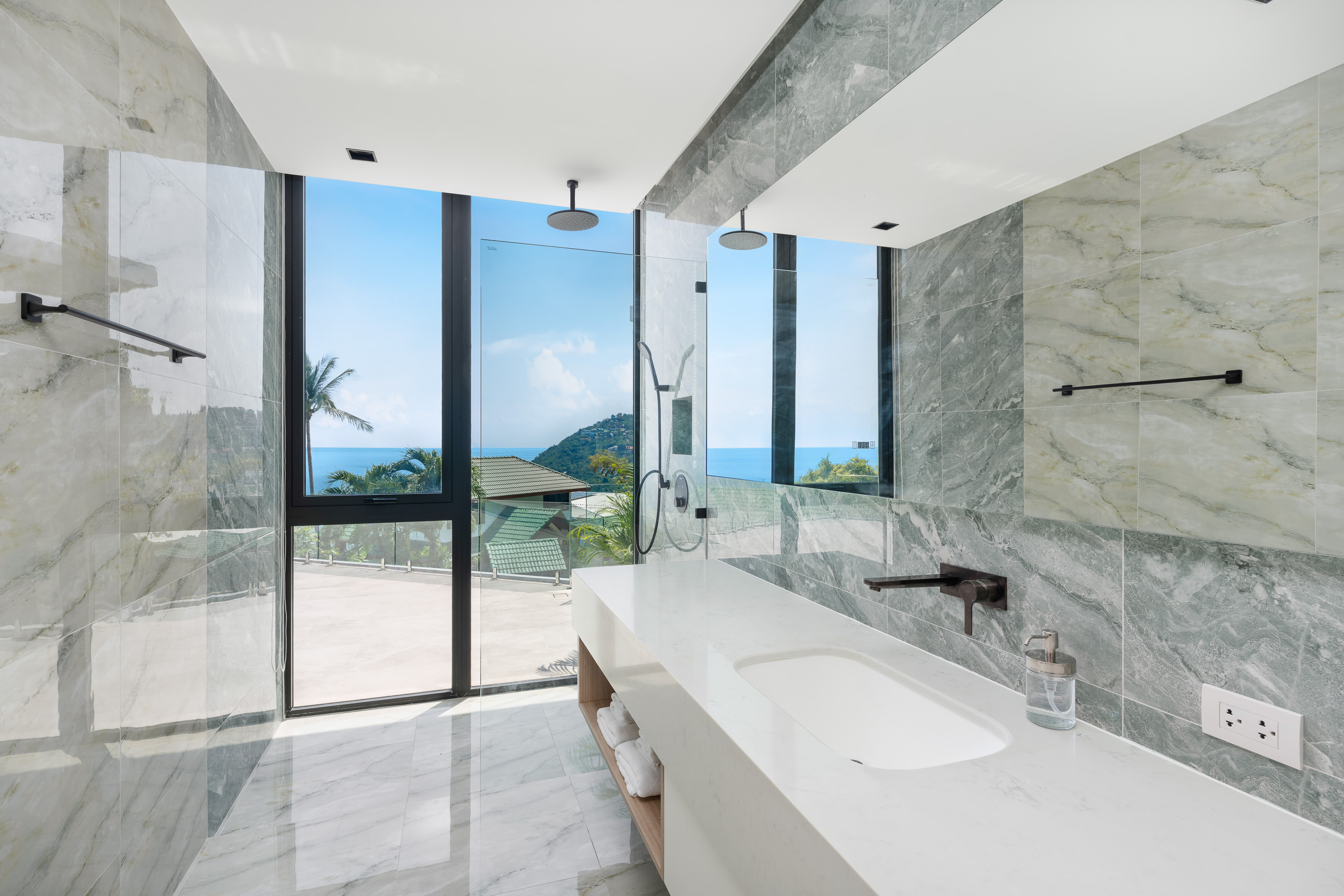 Villa Sea Stone - Masterpiece 3 Bedroom Seaview Pool Villa in Chaweng Noi: Villa Sea Stone — Masterpiece 3 Bedroom Seaview Pool Villa in Prestigious Chaweng Noi