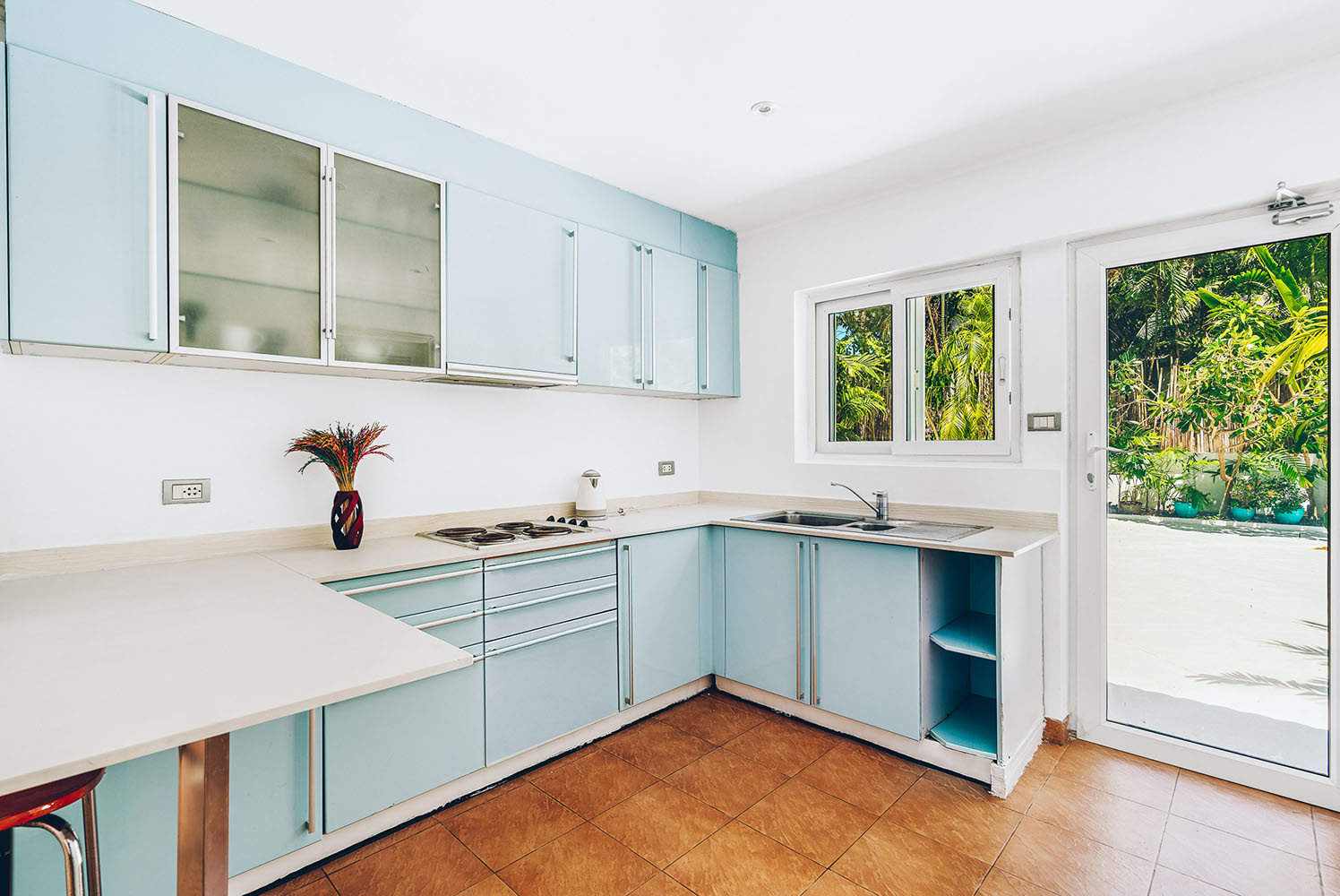 Tongson Beachfront Villa – 3 Bedroom Beachfront Villa in Tongson Bay for Sale