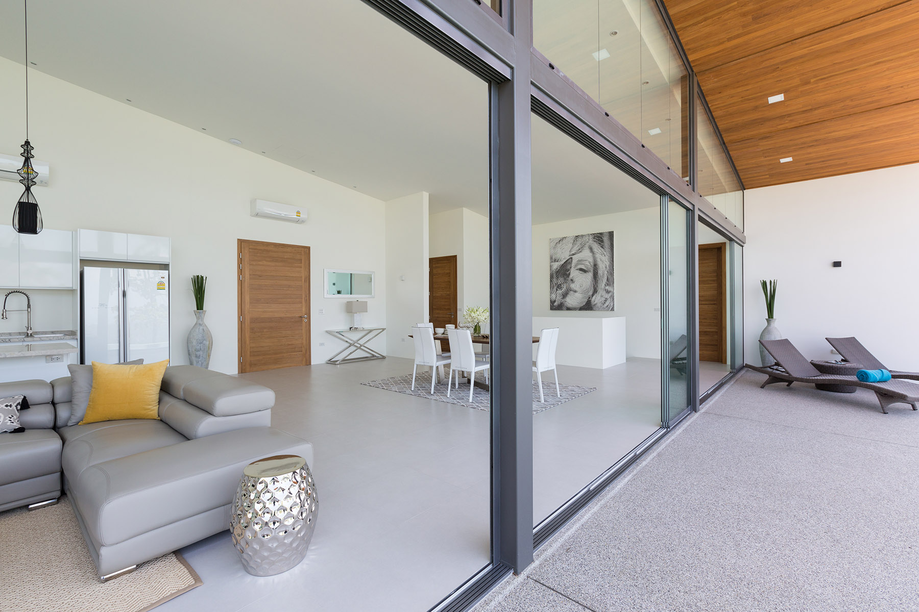 Azur Samui – Attractive 3 Bedroom Seaview Pool Villa in Maenam for sale