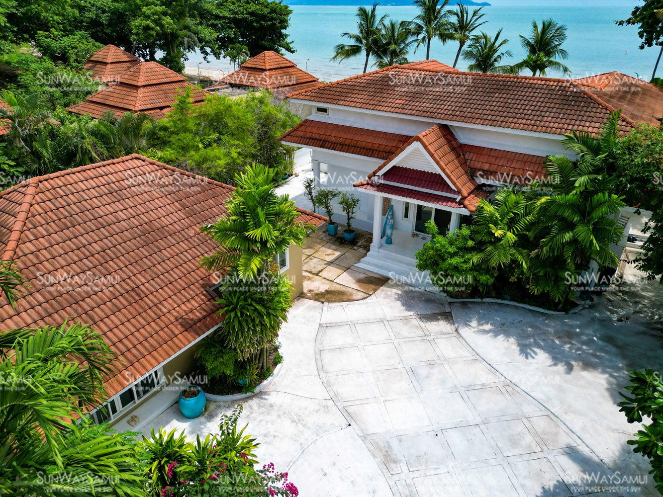 Tongson Beachfront Villa – 3 Bedroom Beachfront Villa in Tongson Bay for Sale