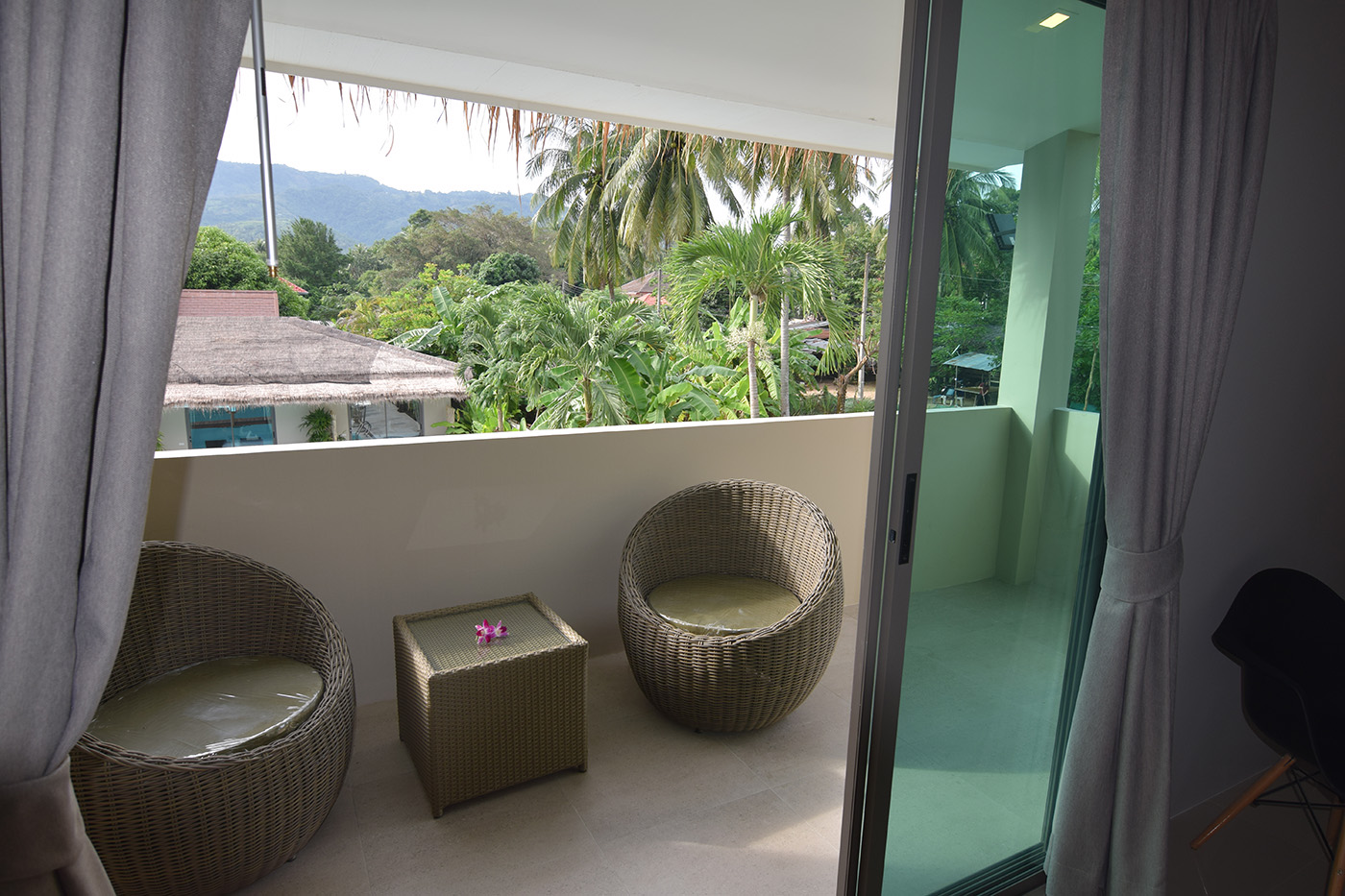 Charismatic 11-Room Resort for sale in Lamai, Koh Samui