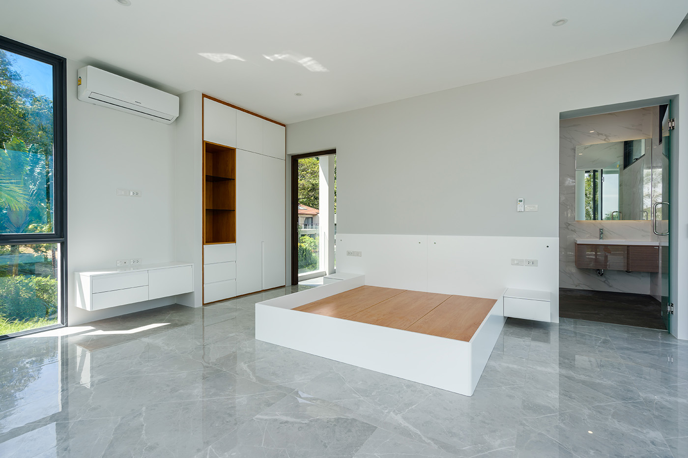 Spanking-New 4 Bedroom Seaview Pool Villa in Bang Por for sale