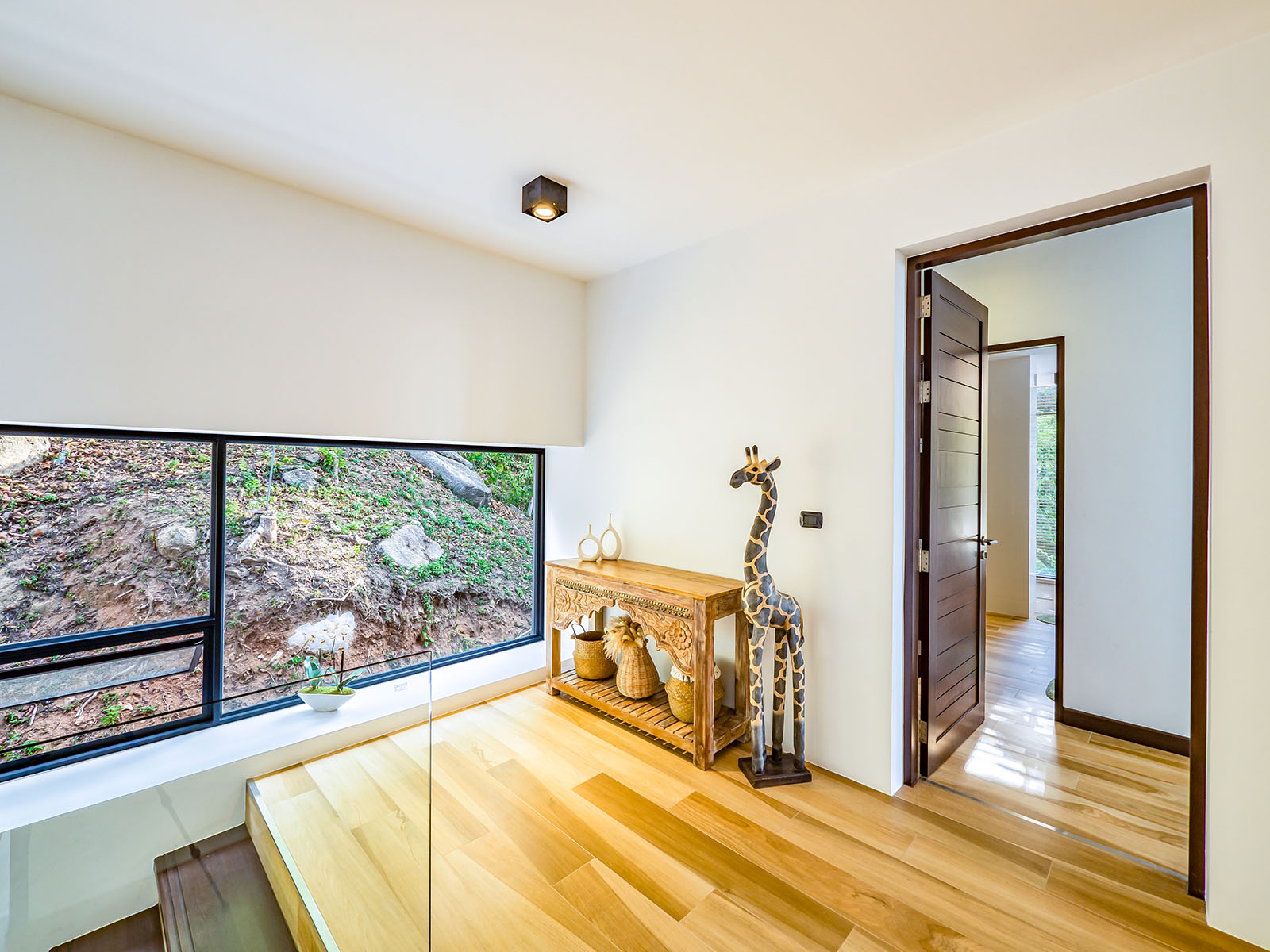 (PRICE REDUCED!) Verano Residence - Contemporary 3+1 Bedroom Seaview Pool Villa in Chaweng Noi for Sale