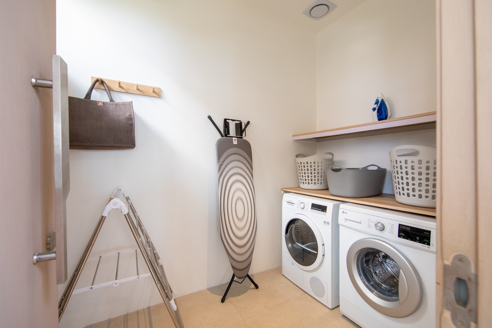 Pacific Palisade Villa Venice – 4 Bedroom Seaview Pool Villa in Bang Por for sale: Pacific Palisades Villa Venice – 4 Bedroom Seaview Pool Villa in Bang Por for sale