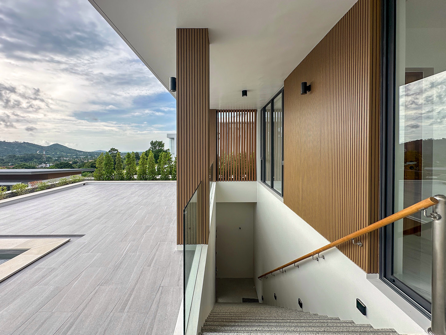 Samui Hillside Village – 3+1 Bedroom Mountain-view Pool Villa in Bophut for sale 