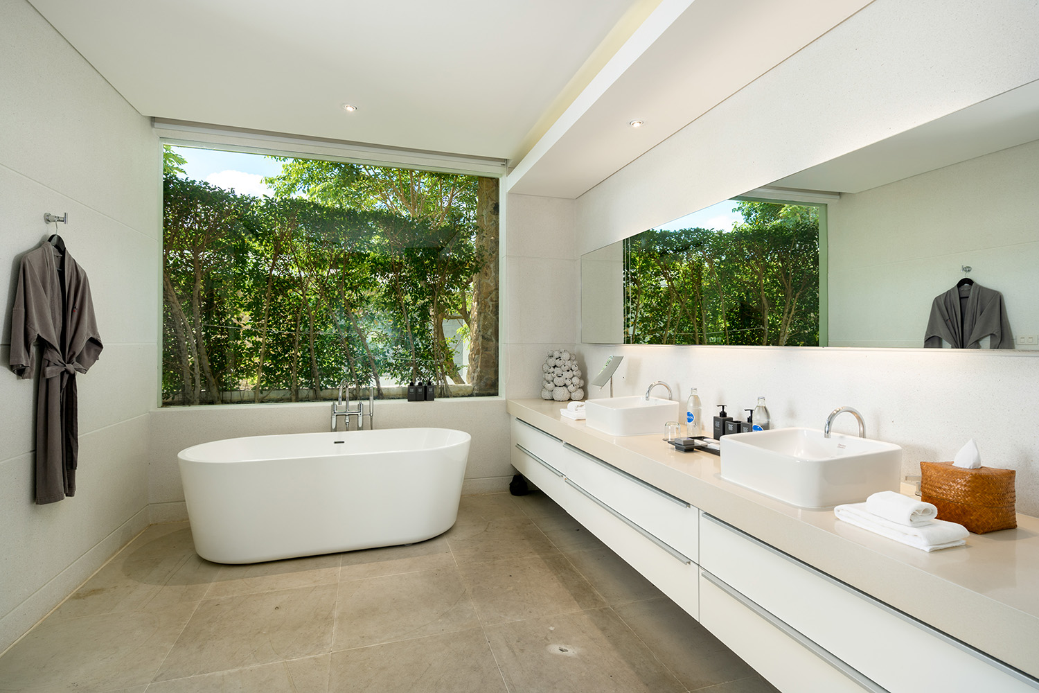 The Finest 5 Bedroom Seaview Pool Villa in Samujana for sale