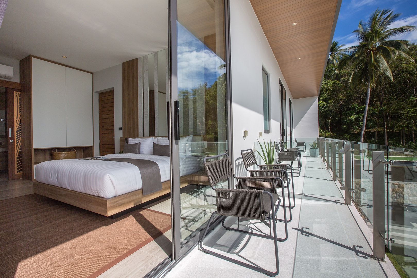Villa Sea Renity - Ultra-Luxury 7 Bedroom Beachfront Villa in Laem Sor for Sale