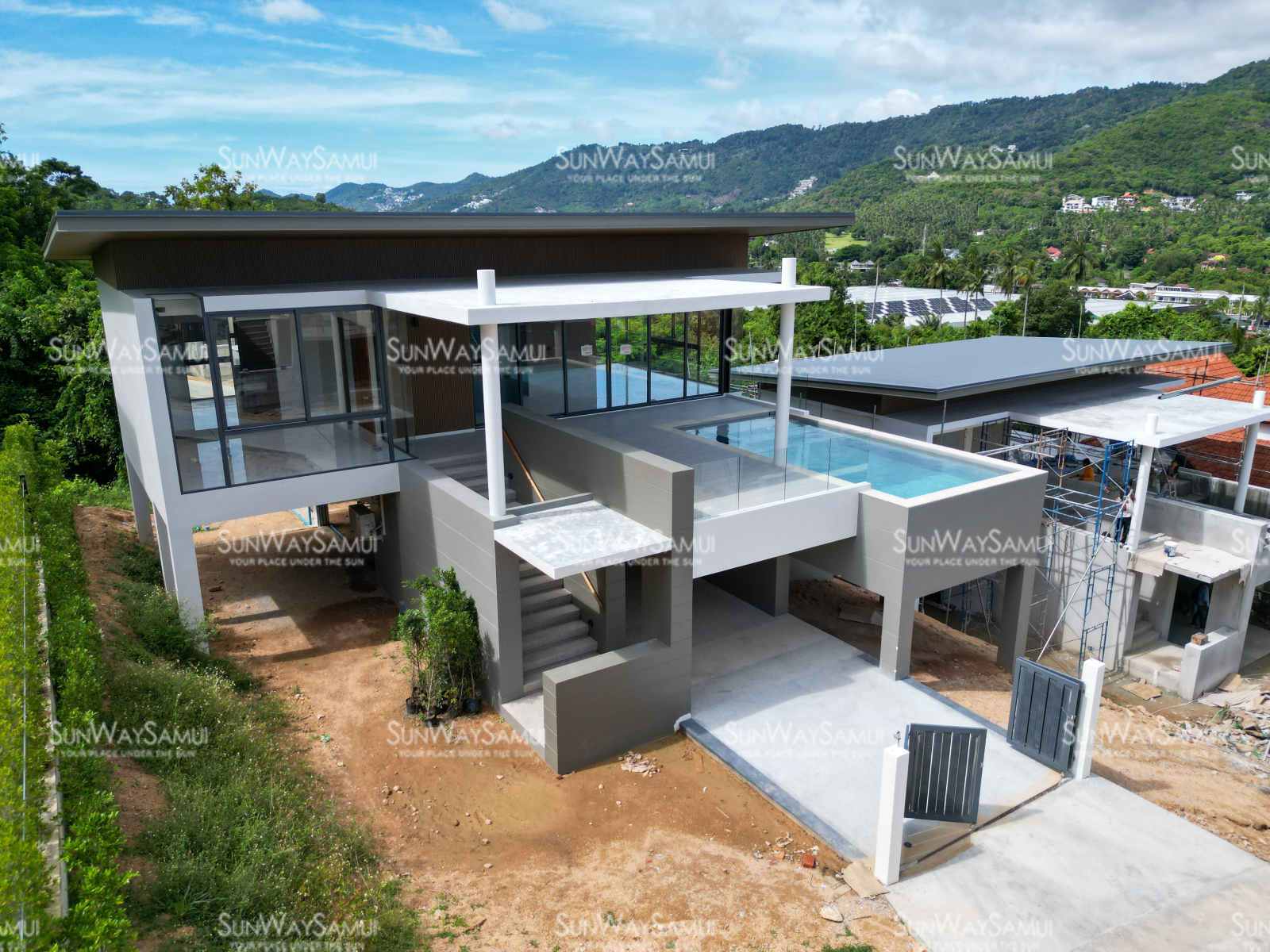 Samui Hillside Village – 3 Bedroom Mountain-view Pool Villa in Bophut for sale 