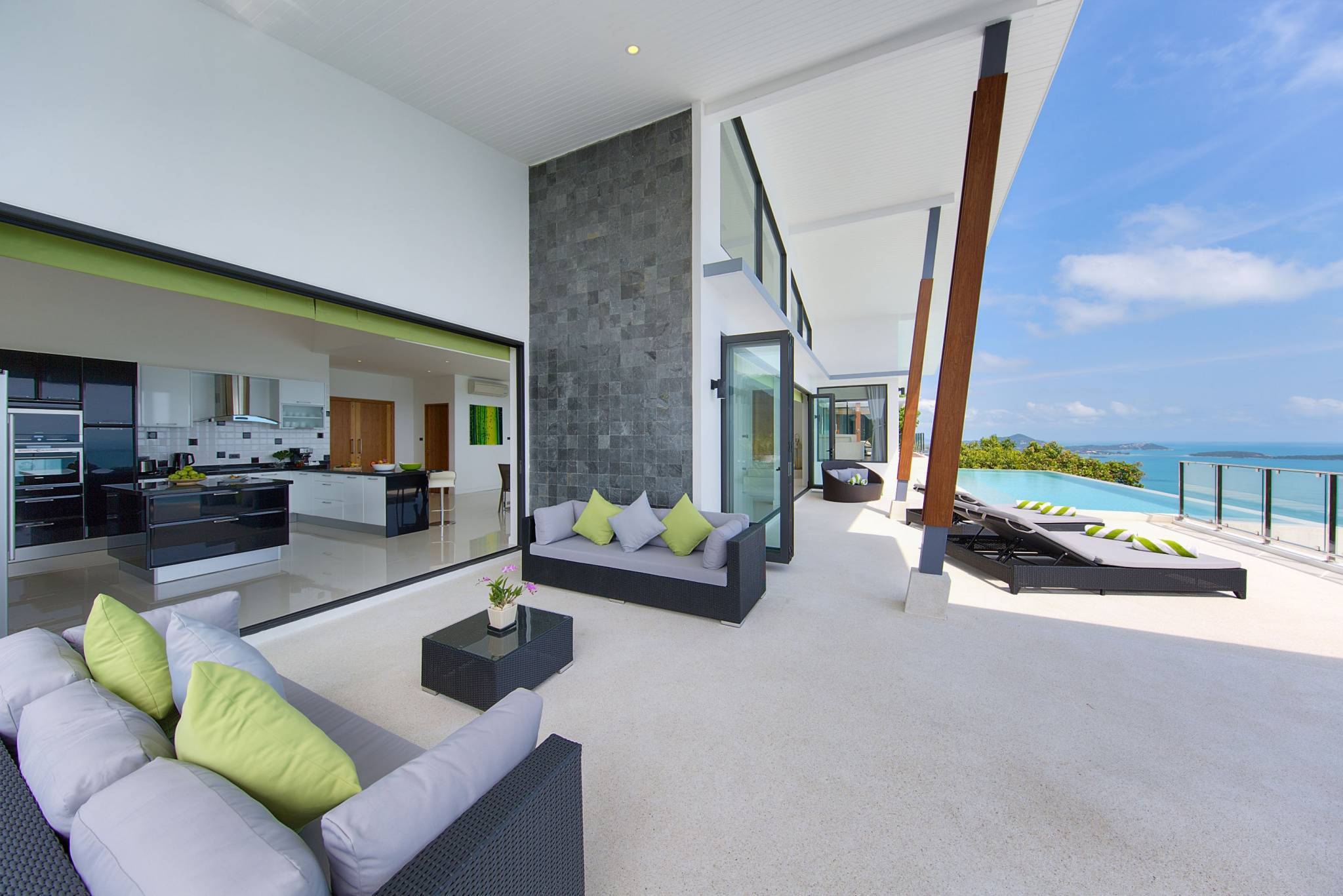 Four Bedroom Award Winning Sea View Villa for Sale or Rent, Chaweng Noi