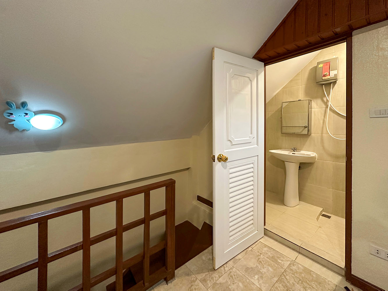 (PRICE REDUCED!) Rare Opportunity 9-Bedroom Beachfront Villa with Redevelopment Potential in Bangpor