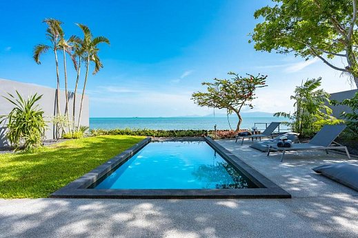 Villas "Baan Fishermen Villa – Beachfront Thai-Style Villa in Prime Fisherman’s Village for sale" 4 bedrooms, beachfront, garden, private pool, sea view, district Bophut, sale for 38 500 000 baht