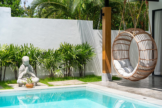 Villas "Villa Bonsai – Beach-access 2 Bedroom Pool Villa in Bangpor for sale" 2 bedrooms, garden, private pool, walking distance to the beach, district Bang Por, sale for 13 900 000 baht