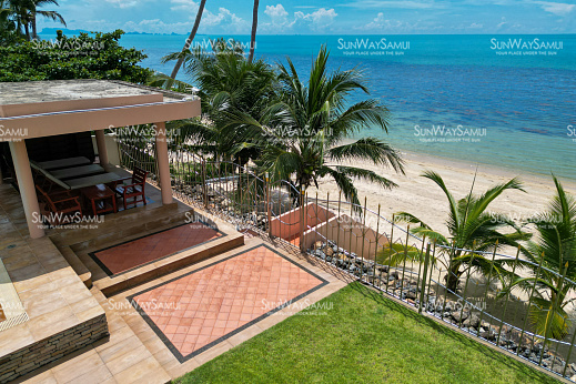 Villas "(PRICE REDUCED!) Rare Opportunity 9-Bedroom Beachfront Villa with Redevelopment Potential in Bangpor" >9 bedrooms, beachfront, garden, private pool, sea view, district Bang Por, sale for 65 000 000 baht