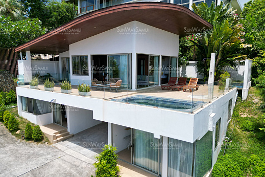 Villas "Villa Daniela - Charming 3+1 Bedroom Seaview Villa in Plai Laem for sale" 4 bedrooms, garden, private pool, sea view, district Plai Laem, sale for 15 000 000 baht