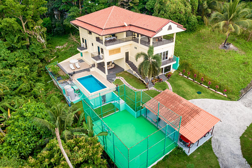 Villas "Renovated 6+1 Bedroom Seaview Villa in Taling Ngam for sale" 6 bedrooms, garden, private pool, sea view, district Taling Ngam, sale for 12 900 000 baht