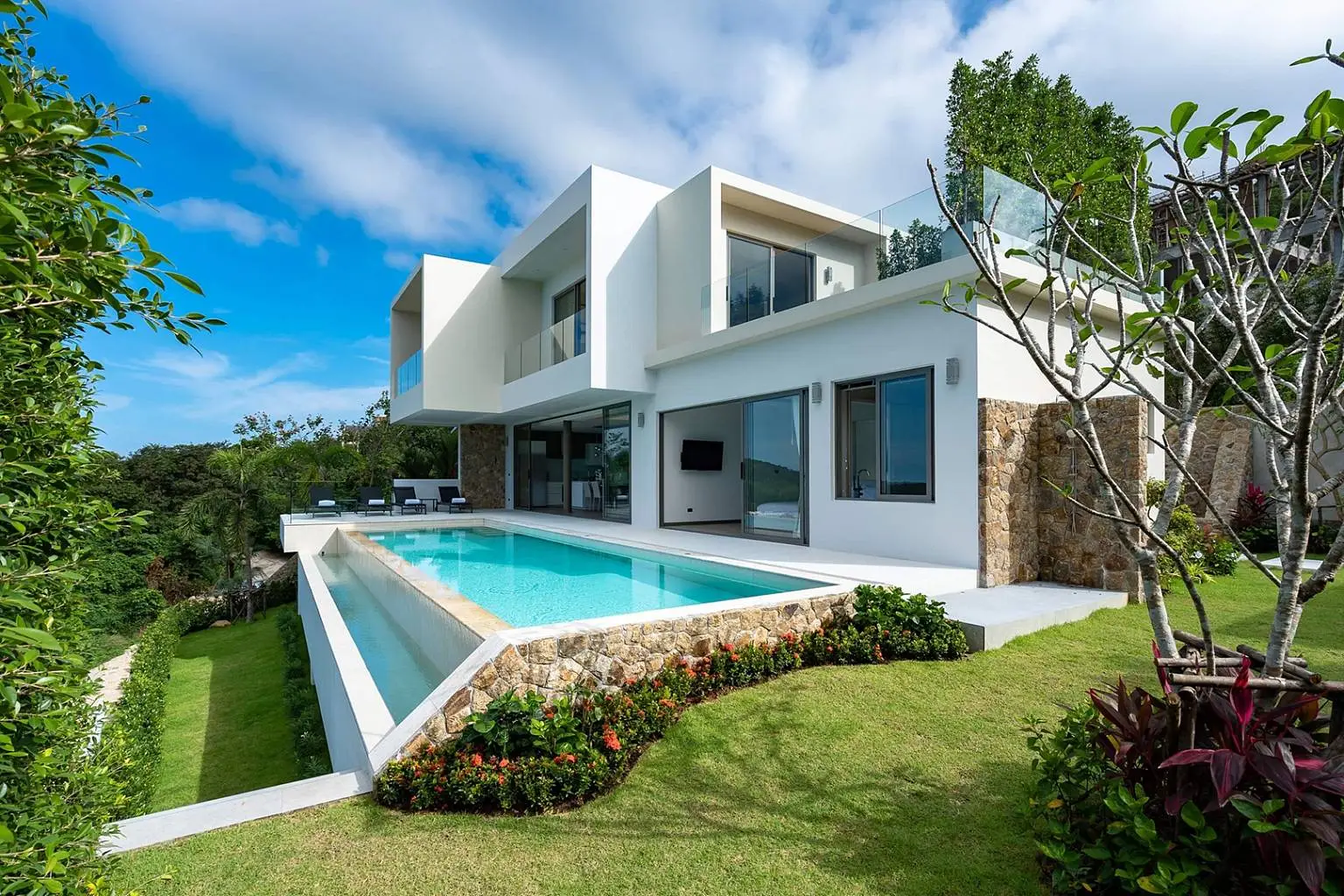 Sophisticated 3+1 Bedroom Seaview Pool Villa in Bophut for Sale