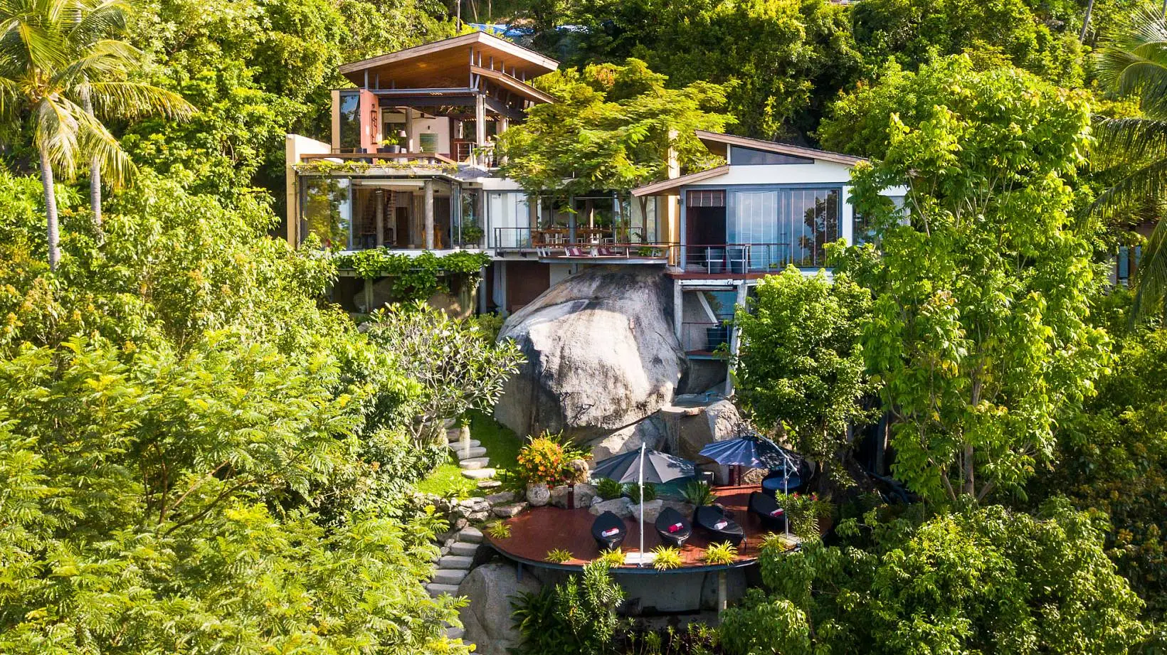 L2 Residence – Lavish 4 Bedroom Seaview Pool Villa in Laem Set for Sale